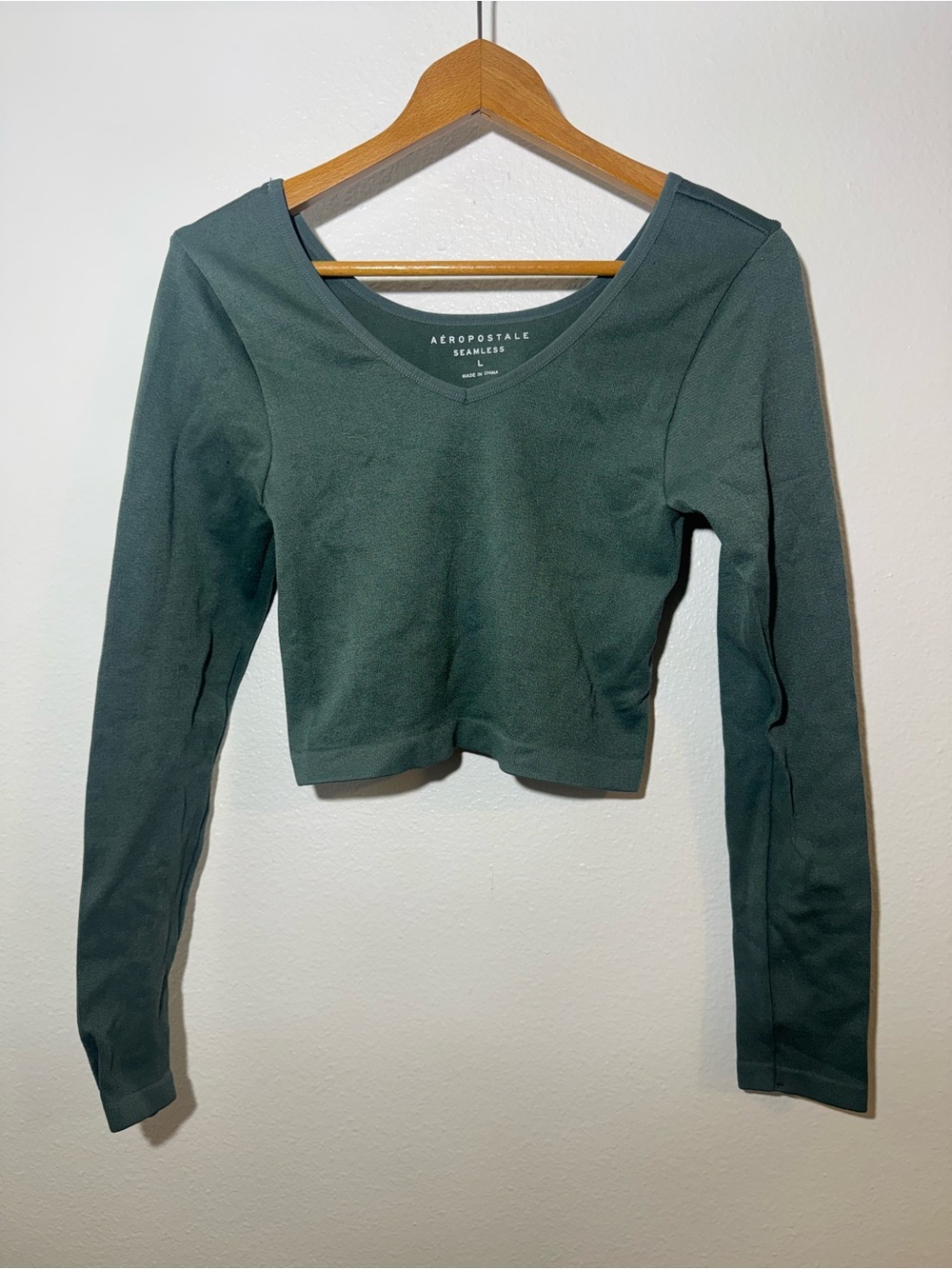 Aéropostale Women's Long Sleeve Crop Top